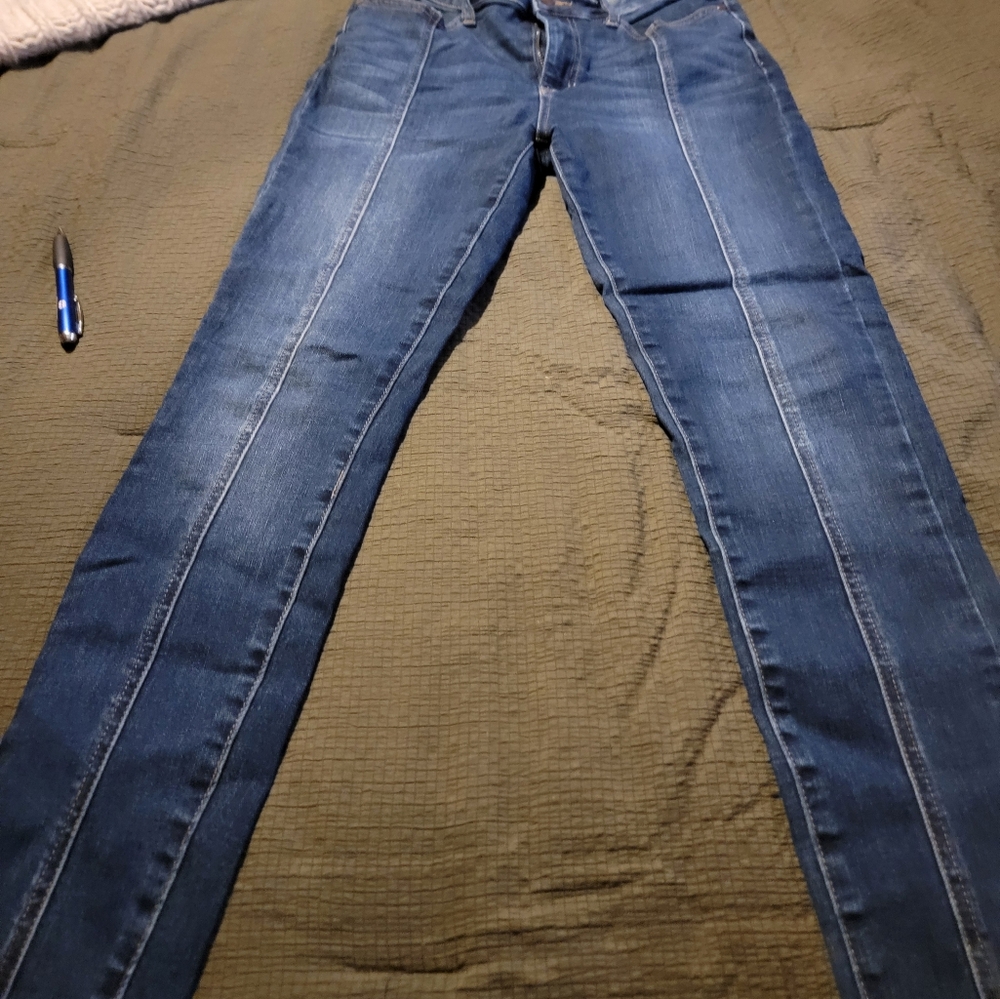 Womans size 7 judy blue jeans